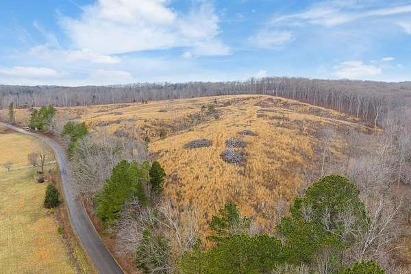 8 Acres of Residential Land for Sale in Camden, Tennessee