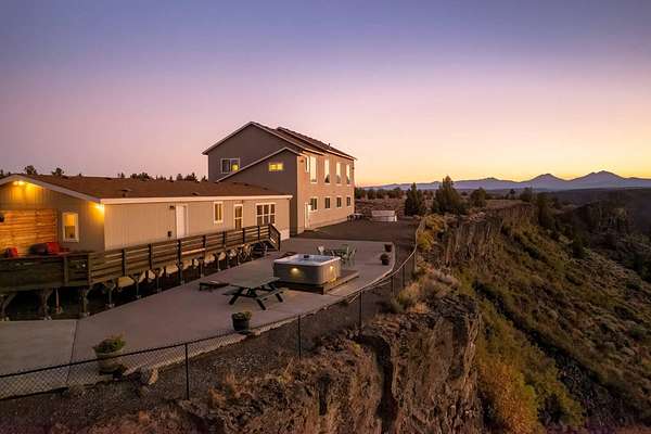 4.68 Acres of Land with Home for Sale in Terrebonne, Oregon