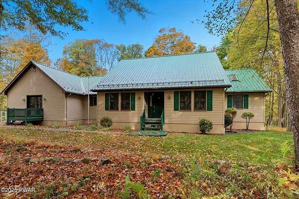 5.52 Acres of Residential Land with Home for Sale in Newfoundland, Pennsylvania