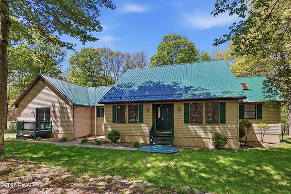 5.52 Acres of Land with Home for Sale in Newfoundland, Pennsylvania