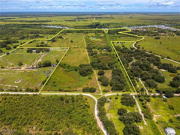 115 Acres of Land for Sale in Moore Haven, Florida