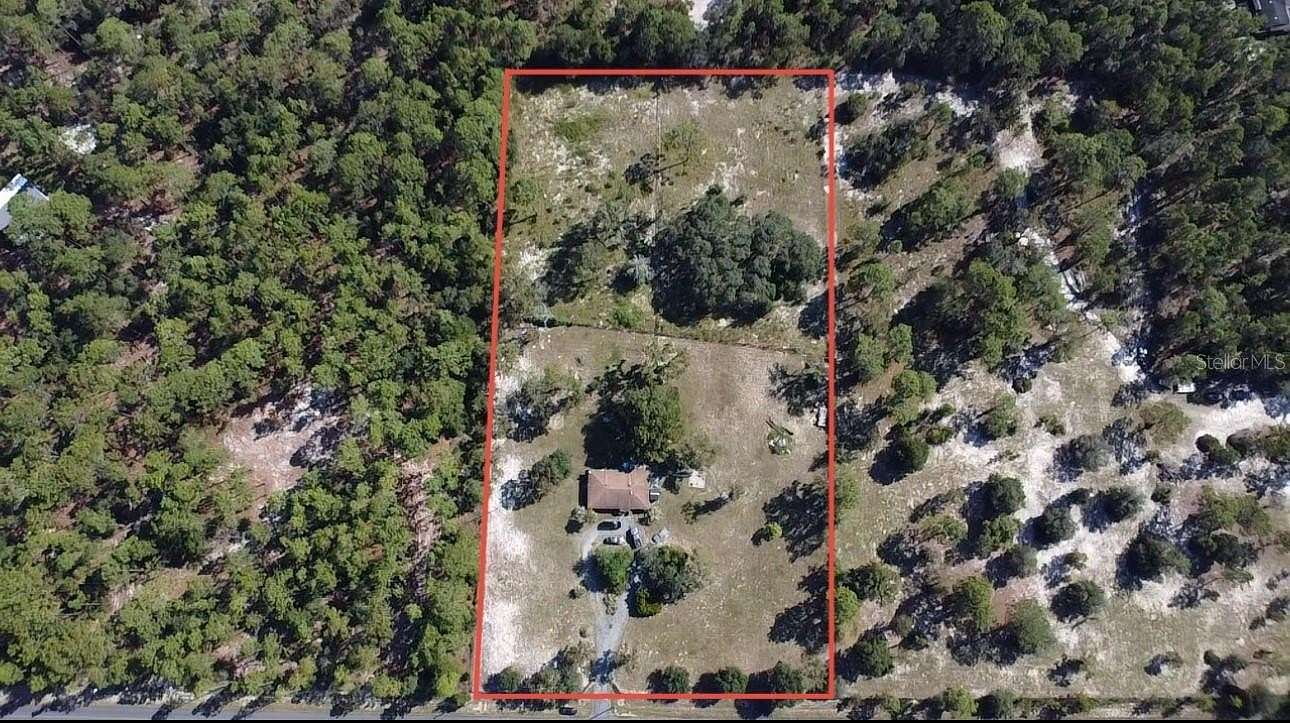 4.9 Acres of Land with Home for Sale in Morriston, Florida