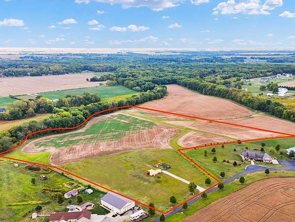 20 Acres of Agricultural Land for Sale in Monticello, Illinois
