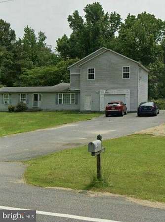 2.25 Acres of Residential Land with Home for Lease in Owings, Maryland