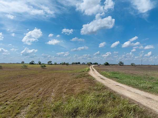 14 Acres of Land with Home for Sale in Yorktown, Texas