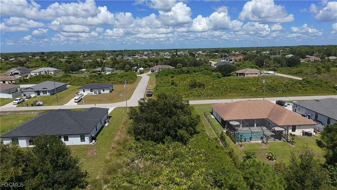 0.25 Acres of Residential Land for Sale in Lehigh Acres, Florida