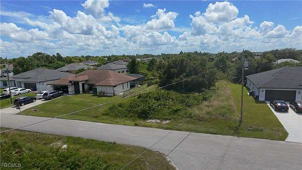0.25 Acres of Residential Land for Sale in Lehigh Acres, Florida