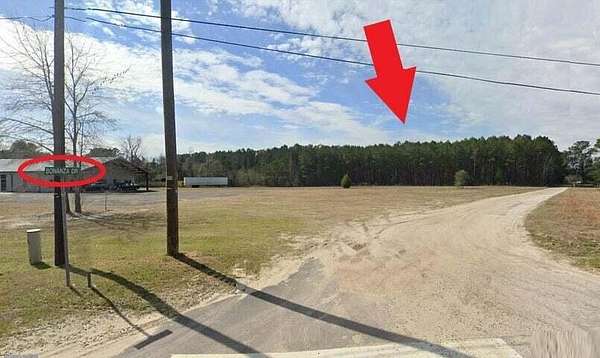 10 Acres of Residential Land for Sale in Eutawville, South Carolina