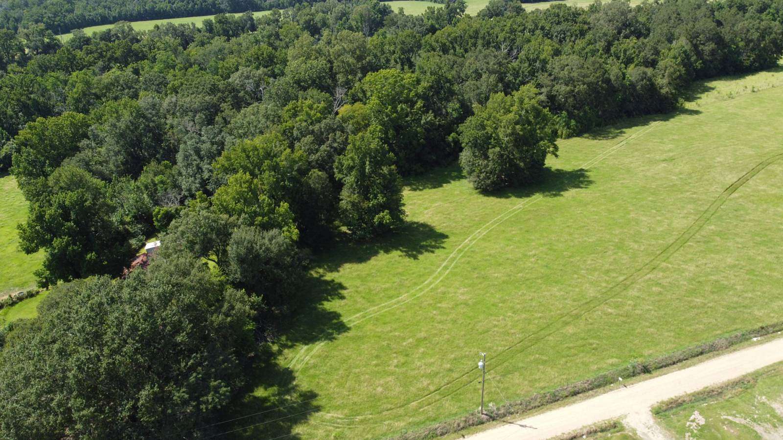 4 Acres of Residential Land for Sale in Whiteville, Louisiana