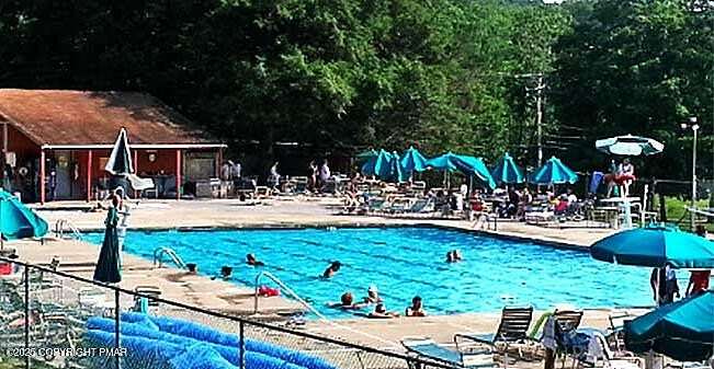 0.75 Acres of Residential Land for Sale in Bushkill, Pennsylvania