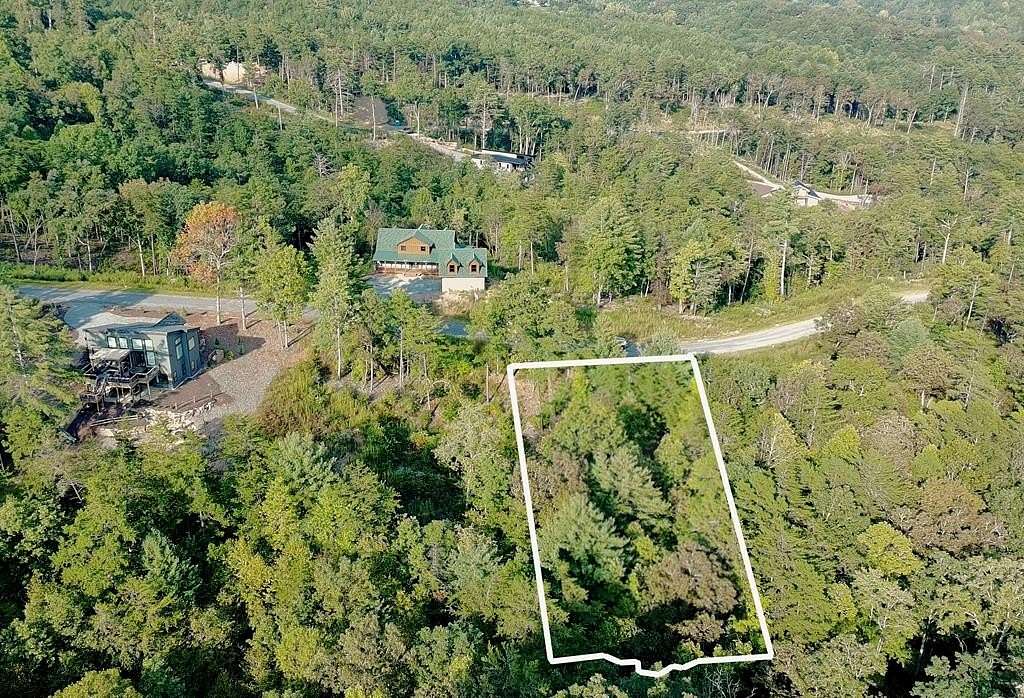 0.96 Acres of Land for Sale in Mineral Bluff, Georgia
