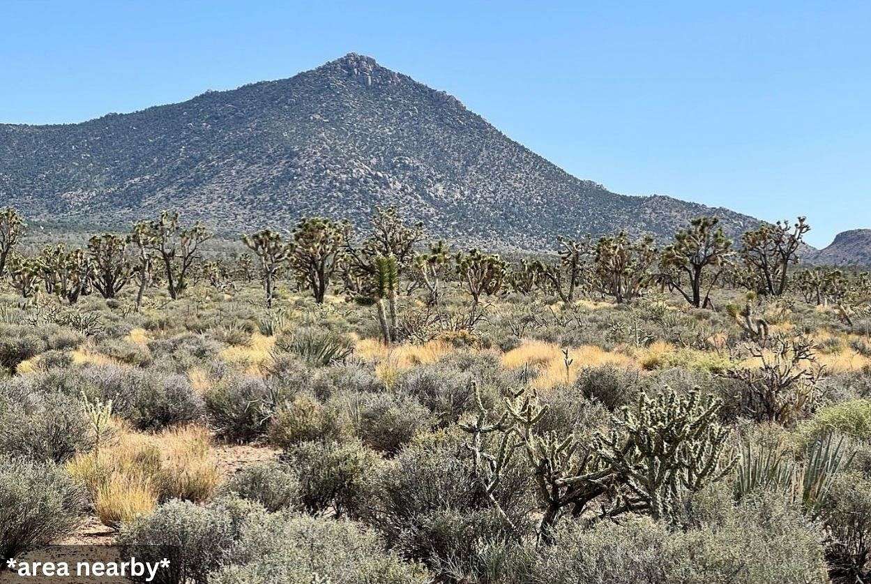 1.25 Acres of Residential Land for Sale in Golden Valley, Arizona