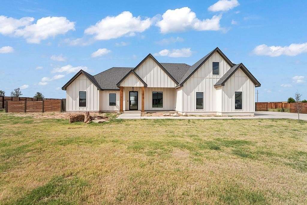 1.53 Acres of Residential Land with Home for Sale in Midland, Texas