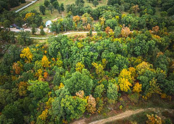 10 Acres of Mixed-Use Land for Sale in Waynesville, Missouri