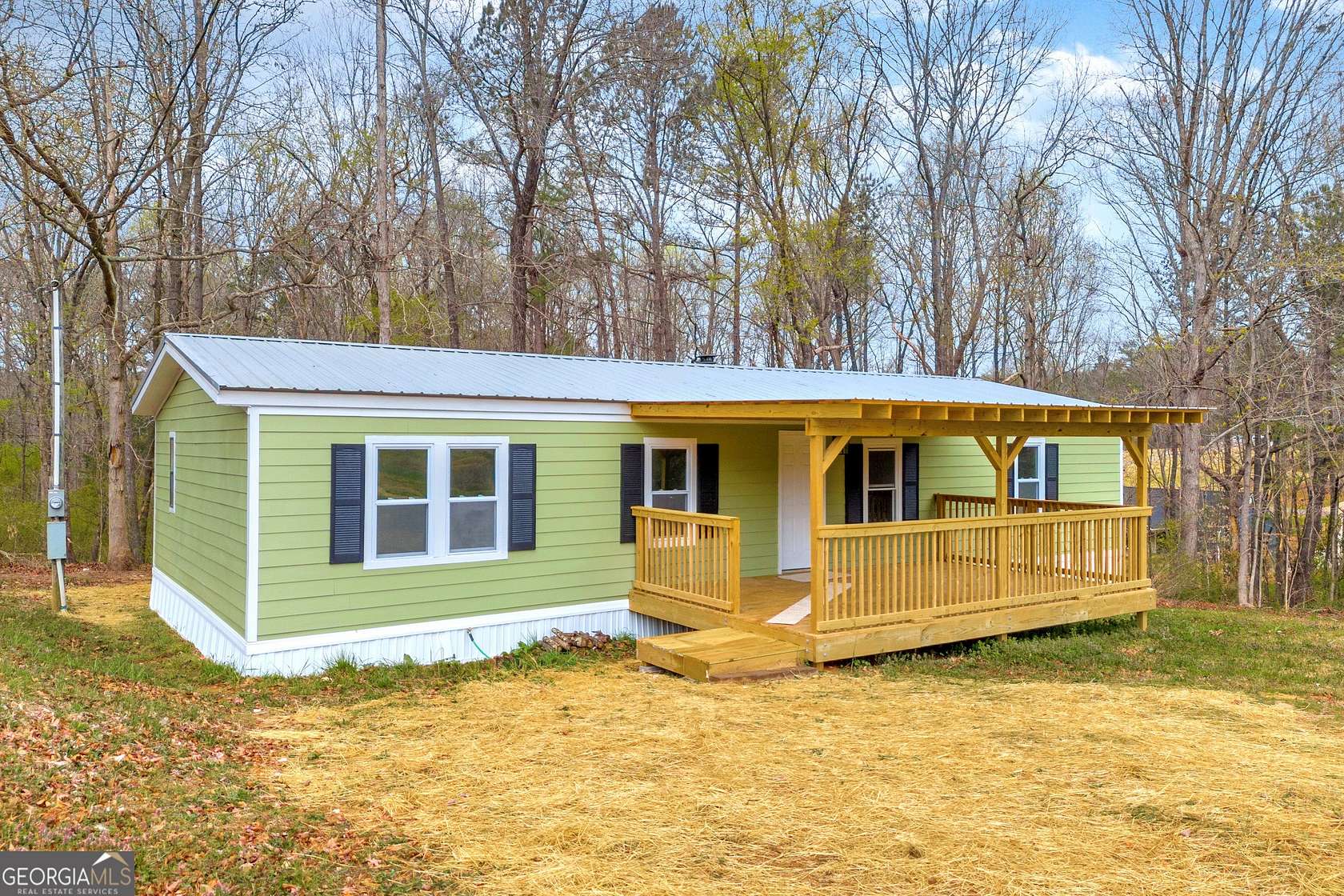 1.55 Acres of Residential Land with Home for Sale in Toccoa, Georgia