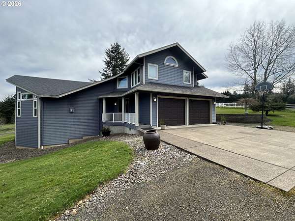 10 Acres of Land with Home for Sale in Eugene, Oregon