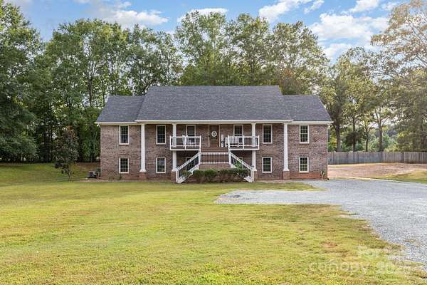 2.37 Acres of Residential Land with Home for Sale in Matthews, North Carolina