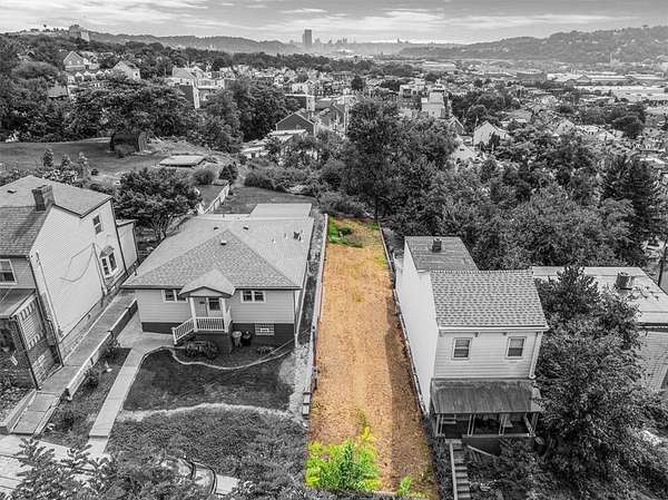 0.05 Acres of Residential Land for Sale in Pittsburgh, Pennsylvania