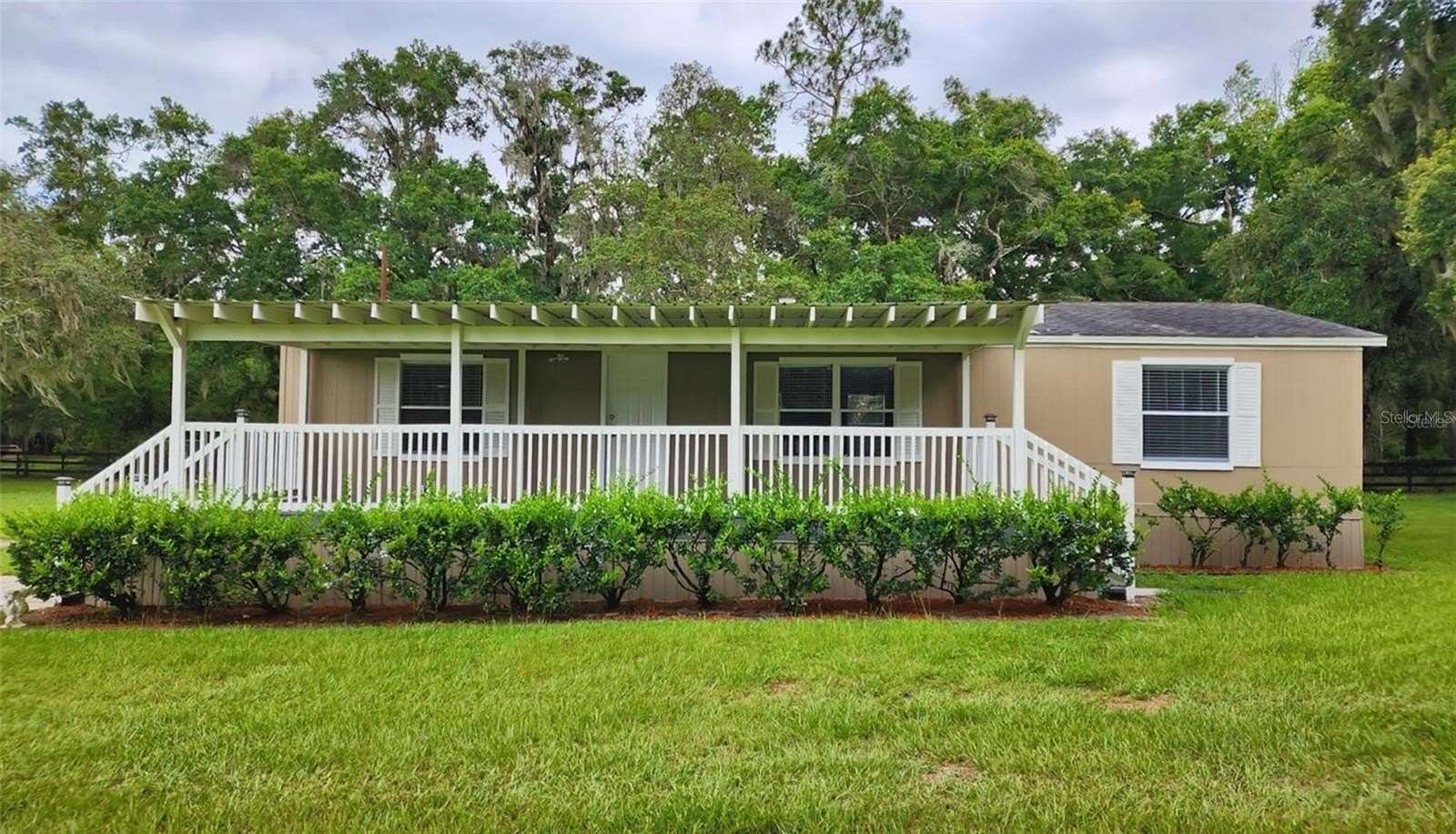 6 Acres of Land with Home for Lease in Ocala, Florida