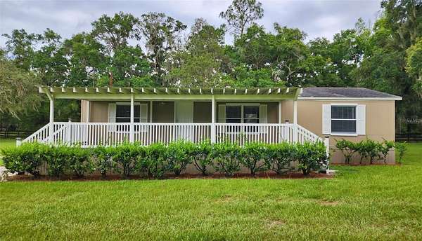 6 Acres of Land with Home for Lease in Ocala, Florida