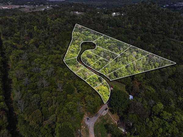 6.14 Acres of Residential Land for Sale in Carthage, Tennessee