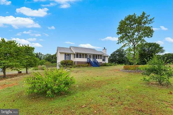 4.57 Acres of Residential Land with Home for Sale in Casanova, Virginia