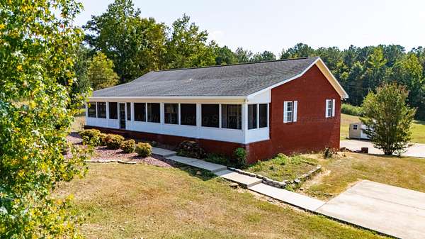 2.28 Acres of Residential Land with Home for Sale in Winfield, Alabama