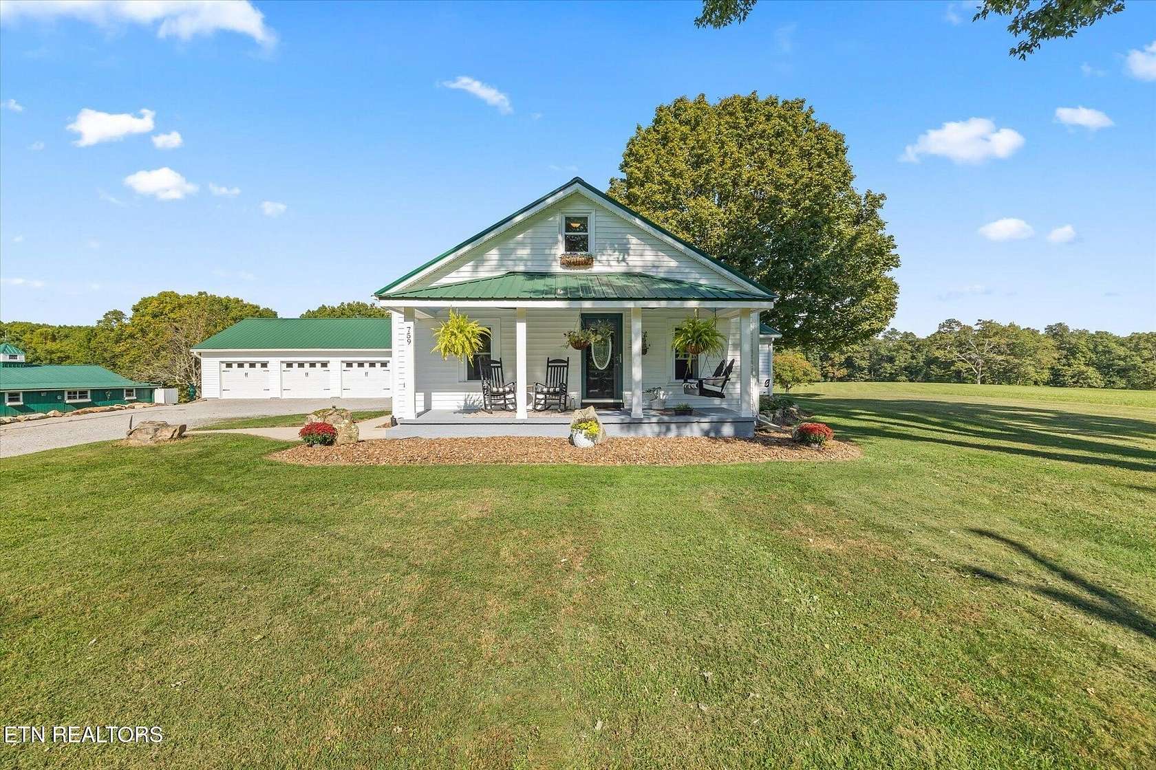 15.2 Acres of Land with Home for Sale in Crossville, Tennessee