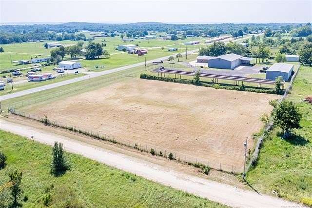 2 Acres of Commercial Land for Sale in Eufaula, Oklahoma