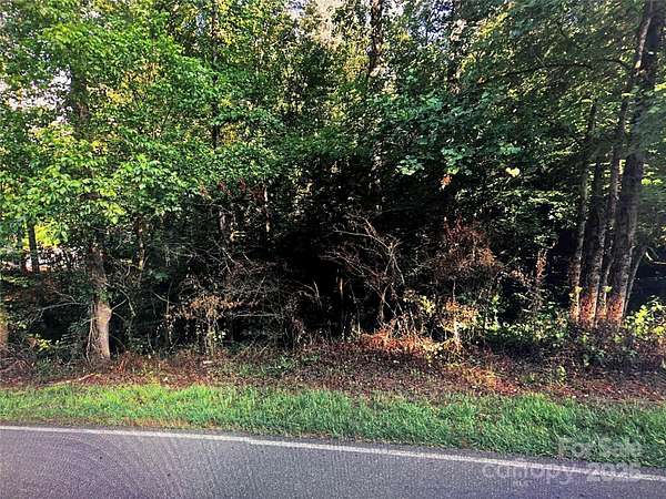 1 Acre of Residential Land for Sale in Lenoir, North Carolina