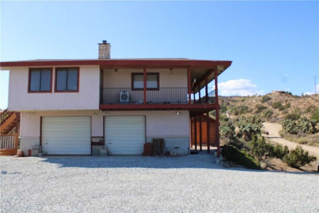 2.65 Acres of Residential Land with Home for Sale in Piñon Hills, California