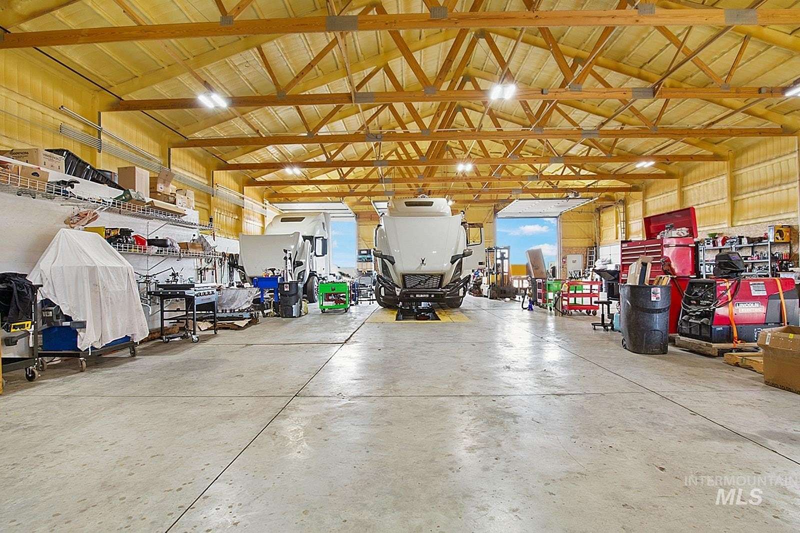 3.88 Acres of Improved Commercial Land for Sale in Twin Falls, Idaho