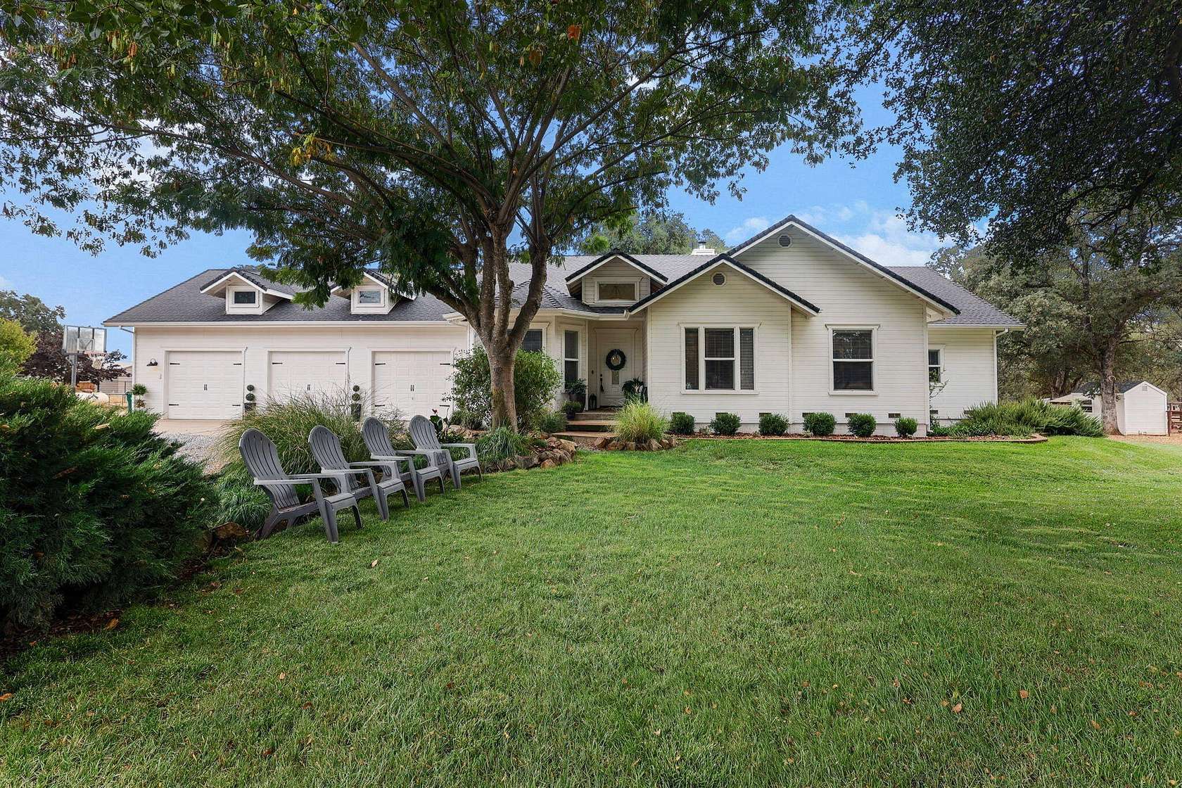 4.12 Acres of Residential Land with Home for Sale in Cottonwood, California