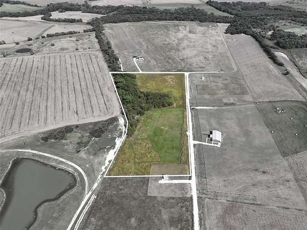 10.2 Acres of Land for Sale in Hillsboro, Texas