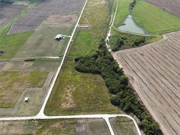 10.2 Acres of Land for Sale in Hillsboro, Texas