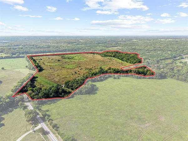 58.7 Acres of Agricultural Land for Sale in Whitewright, Texas