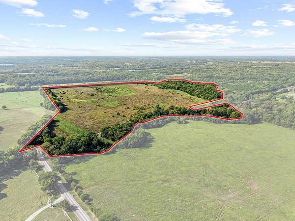 58.7 Acres of Agricultural & Residential Land for Sale in Whitewright, Texas