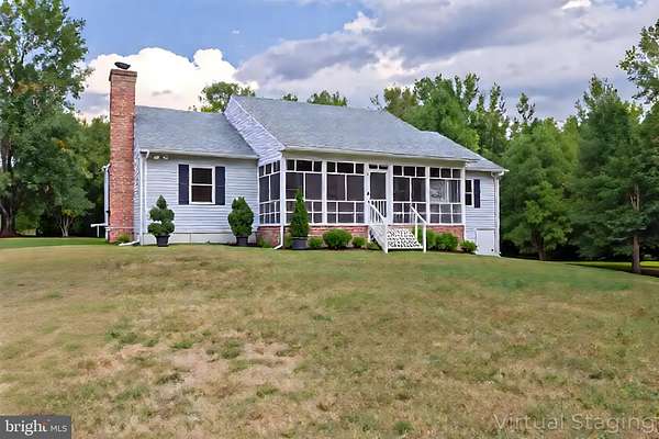 2.23 Acres of Residential Land with Home for Sale in Montpelier, Virginia