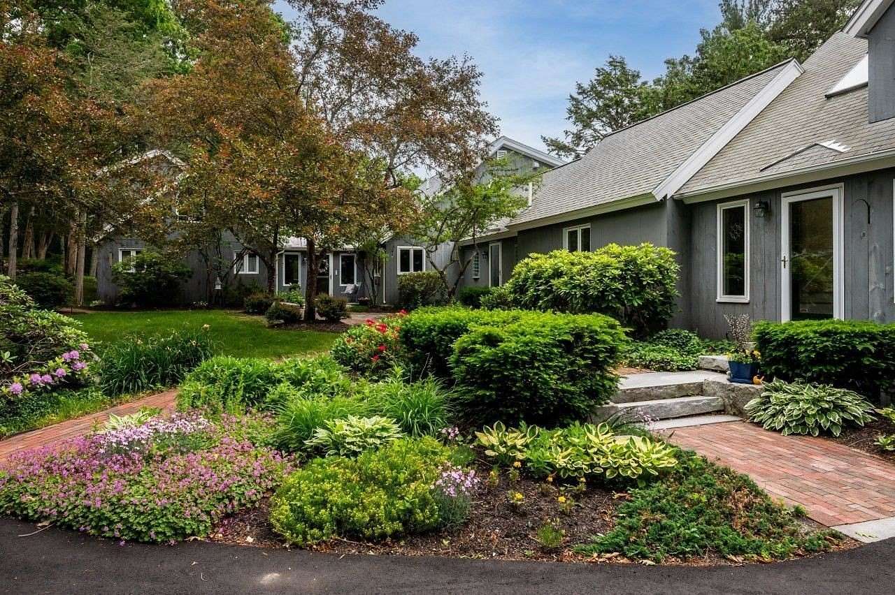 5.2 Acres of Residential Land with Home for Sale in Durham, New Hampshire