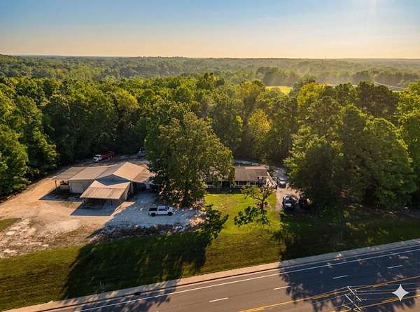 5.74 Acres of Improved Mixed-Use Land for Sale in Paris, Tennessee
