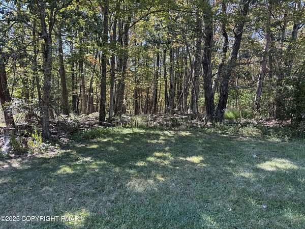 0.32 Acres of Land for Sale in Mount Pocono, Pennsylvania