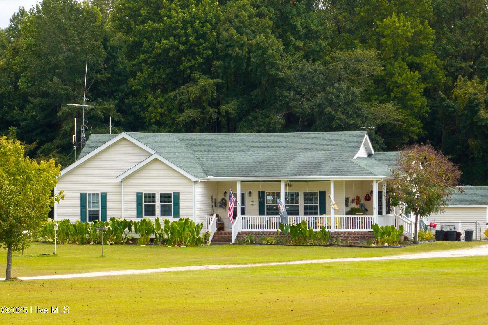 15.2 Acres of Land with Home for Sale in Cove City, North Carolina