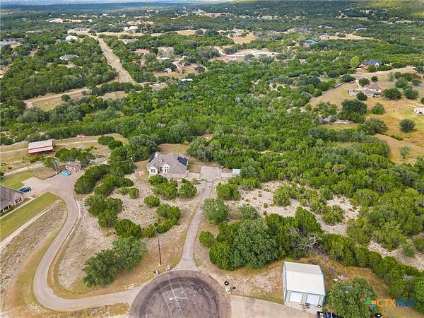 5.17 Acres of Residential Land with Home for Sale in Killeen, Texas