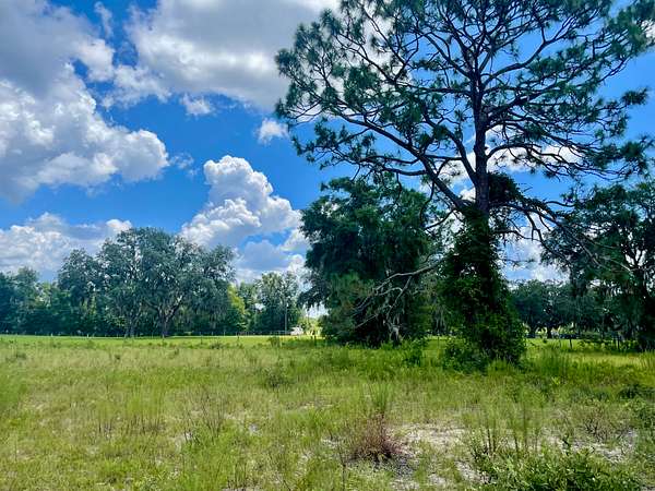 5.14 Acres of Land for Sale in Branford, Florida