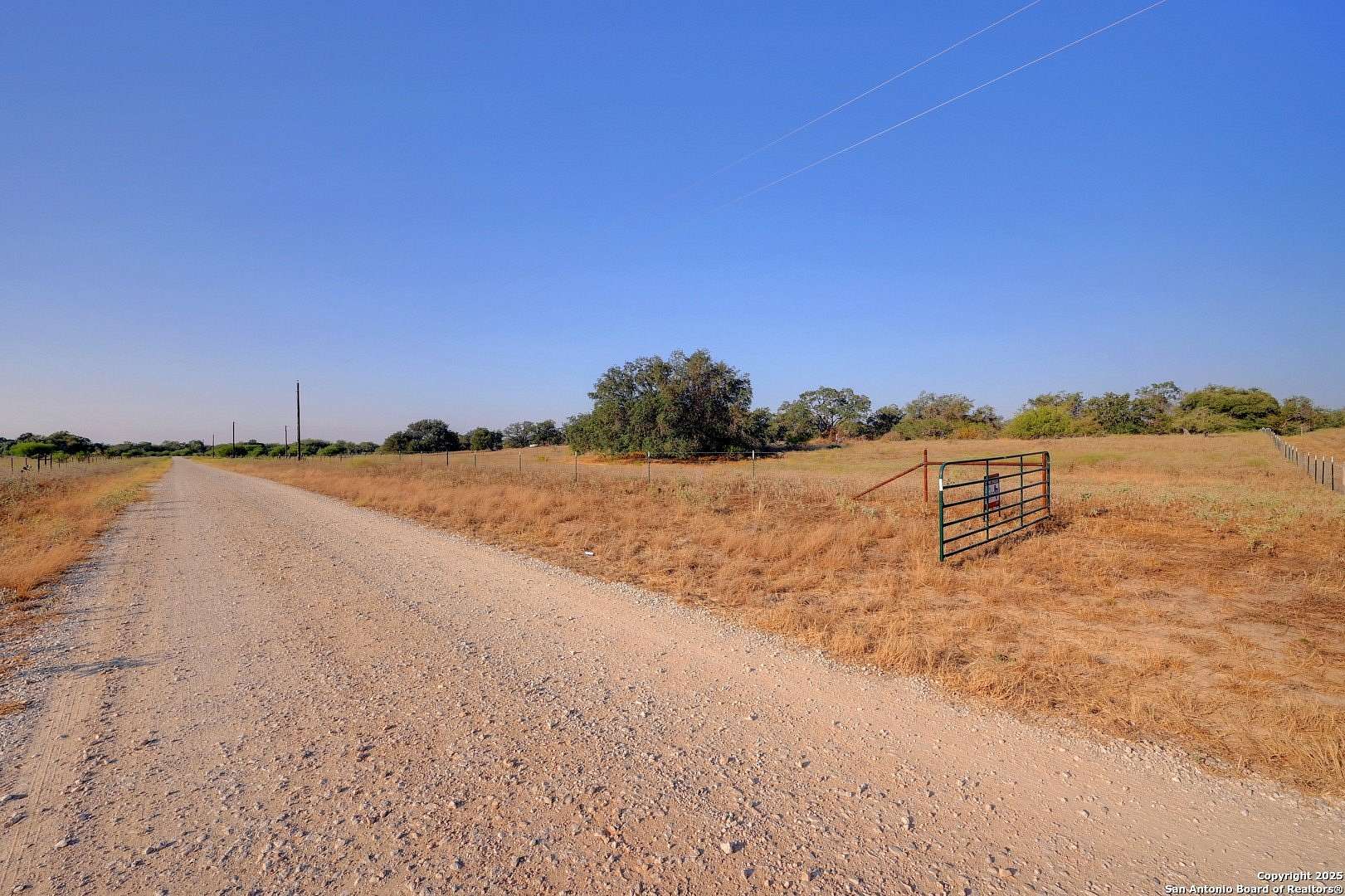 14.6 Acres of Land for Sale in Pleasanton, Texas