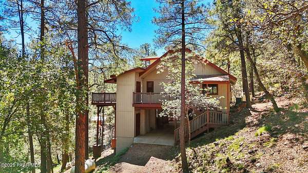 1.62 Acres of Residential Land with Home for Sale in Prescott, Arizona