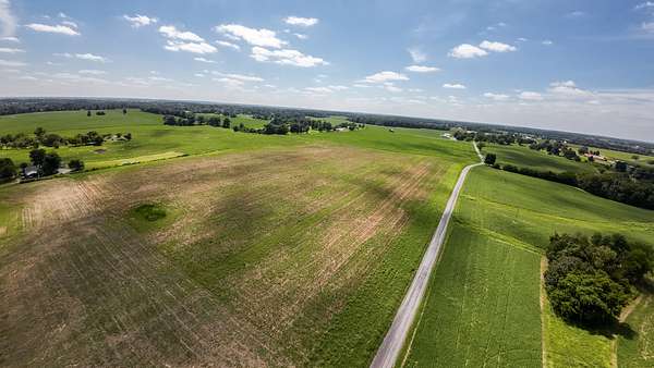 5 Acres of Land for Sale in Cross Plains, Tennessee