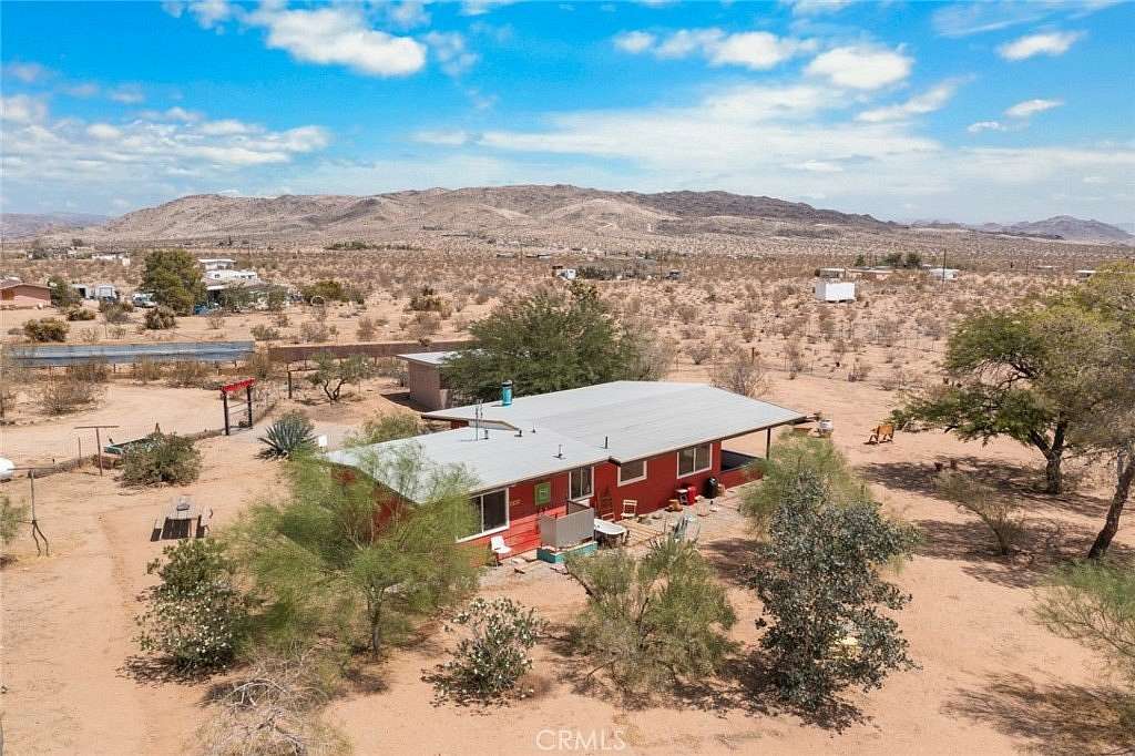 5 Acres of Residential Land with Home for Sale in Landers, California