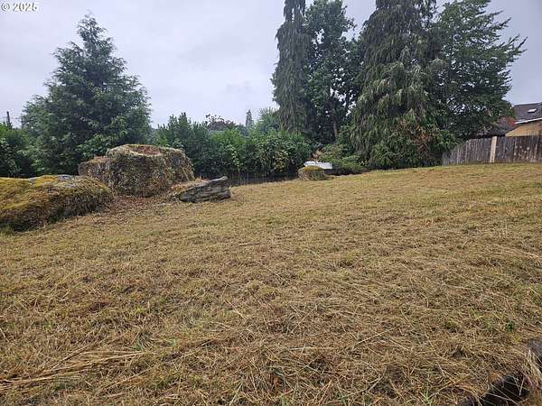 0.16 Acres of Residential Land for Sale in Cottage Grove, Oregon