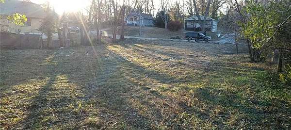 0.3 Acres of Residential Land for Sale in Independence, Missouri